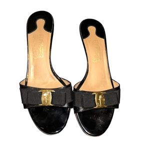 Salvatore Ferragamo Glory Bow Kitten slipper Heels Sandals black slides size 10